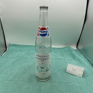 Pepsi-Cola Bottle 1977 University of Iowa versus IA State Univ U of I ISU Soda